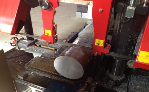 西乡塘卧式带锯床加工时出现明显振荡如何排查？